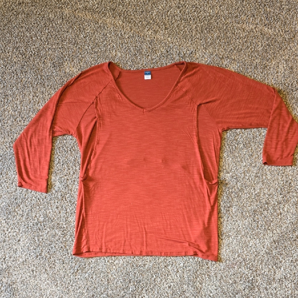 Old Navy Small Maternity/Nursing top
